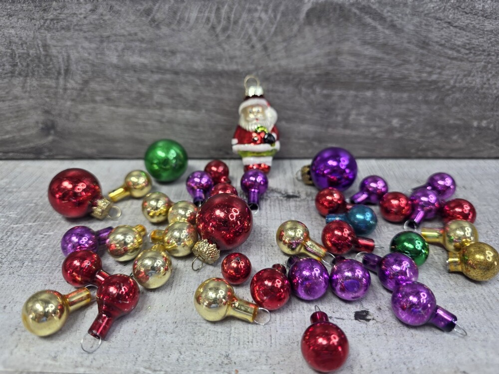 Antique To Vintage Glass Christmas Bead Mini Ornaments 1-2" Lot g24a